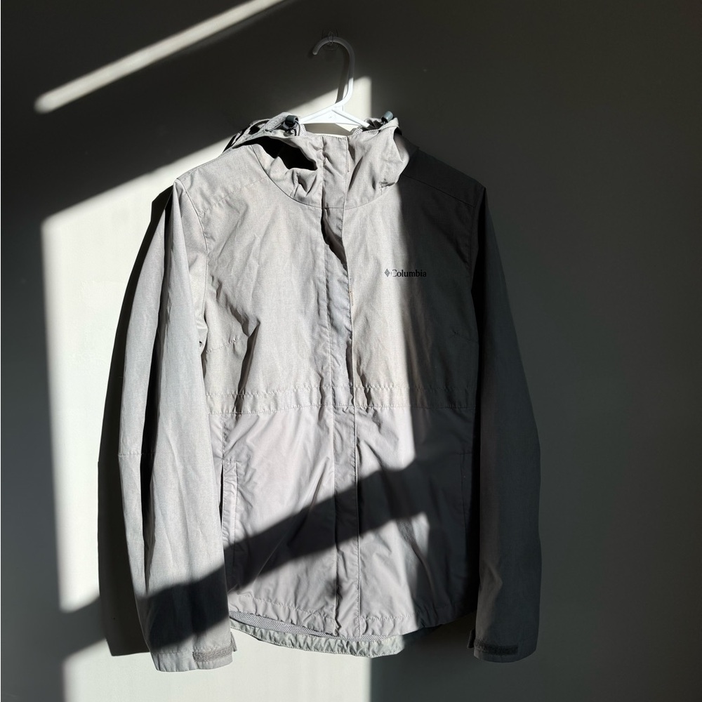 Women’s Columbia Rain Jacket